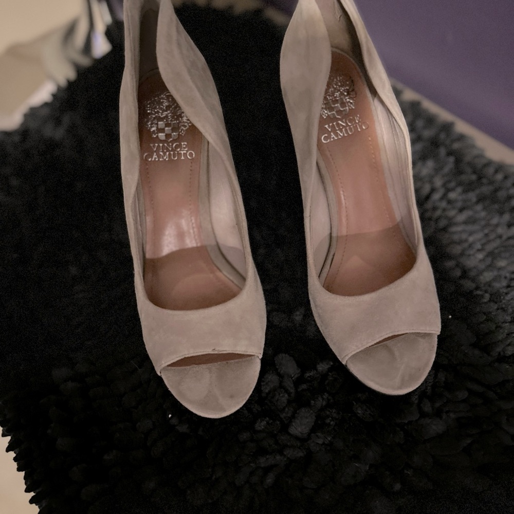 Grey peeptoe pumps